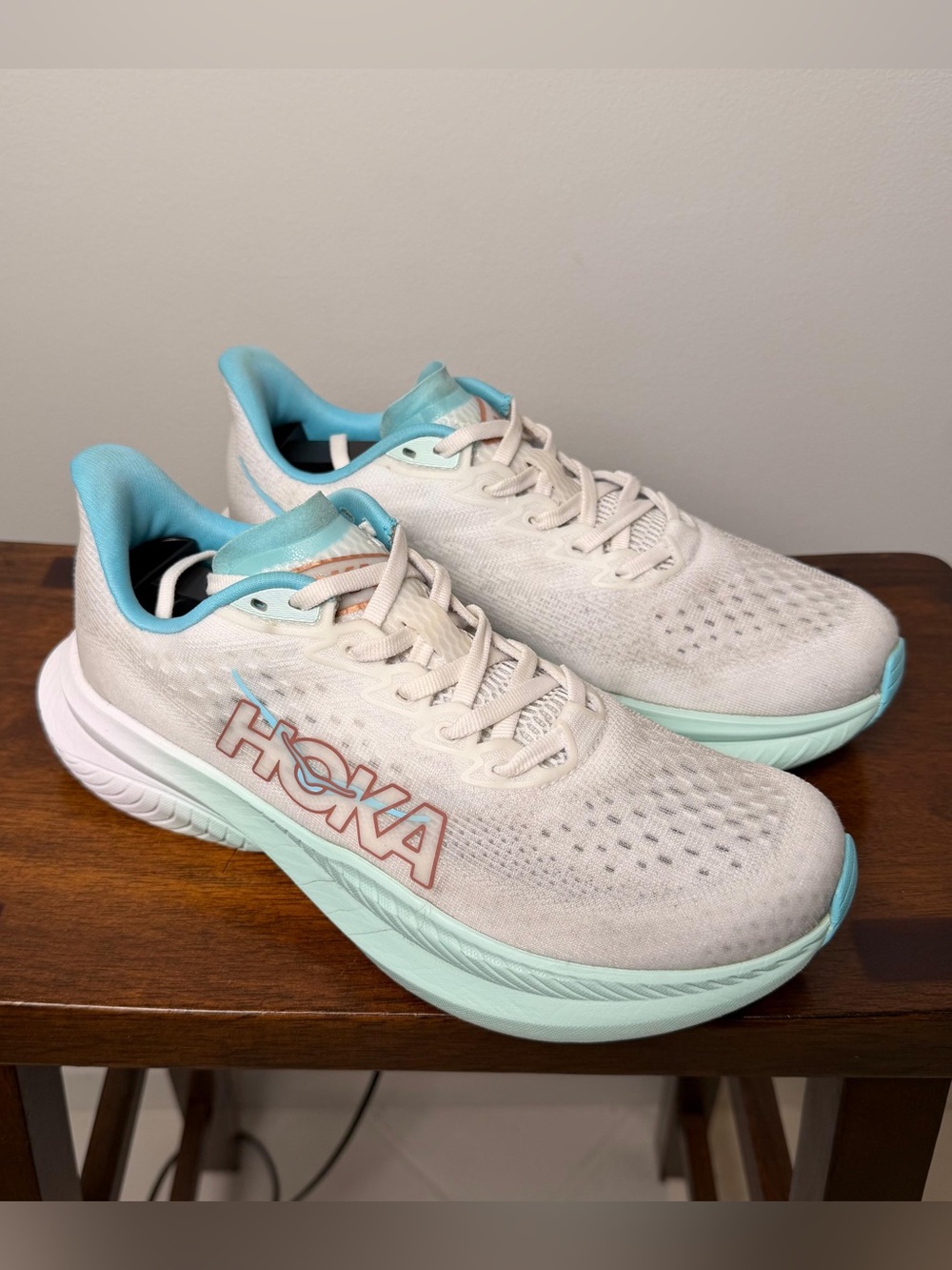 HOKA Mach 6 Women’s Size 7.5 Frost Rose Gold Running Shoes 1147810-FTRS
